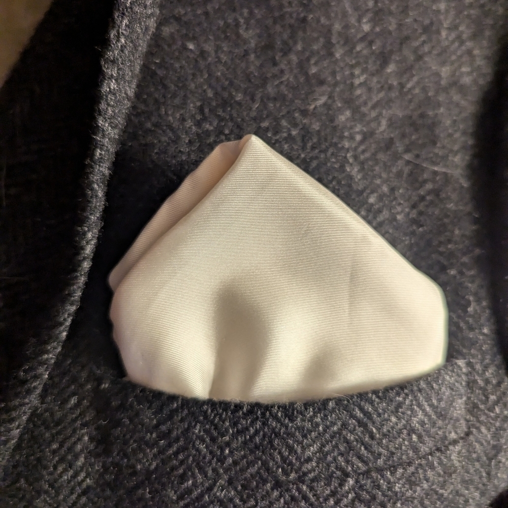 Vintage Silk Gentlemen's Handkerchief pocket square 16" luxury